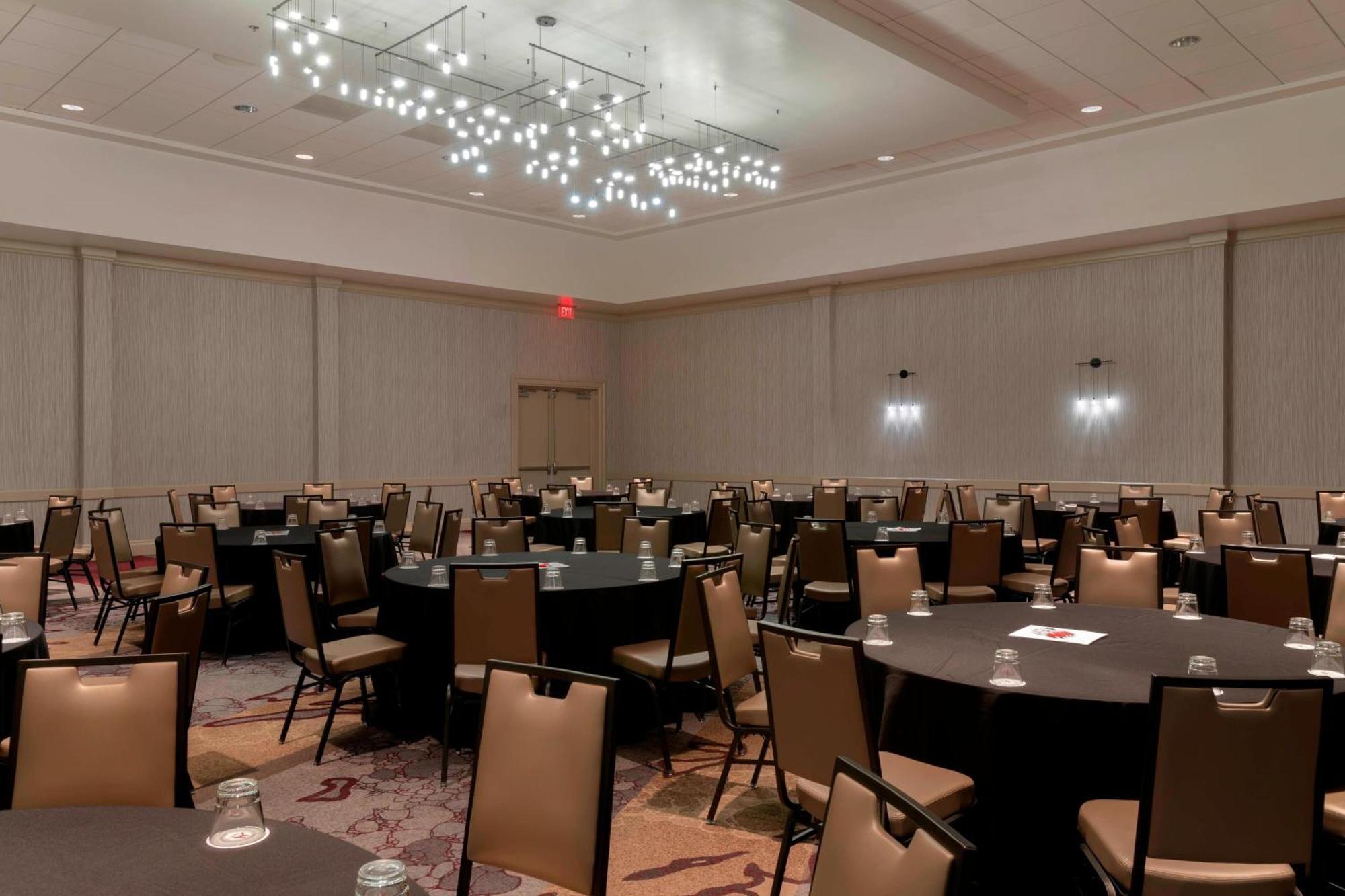 Atlanta Marriott Northeast/Emory Area Hotel Ngoại thất bức ảnh