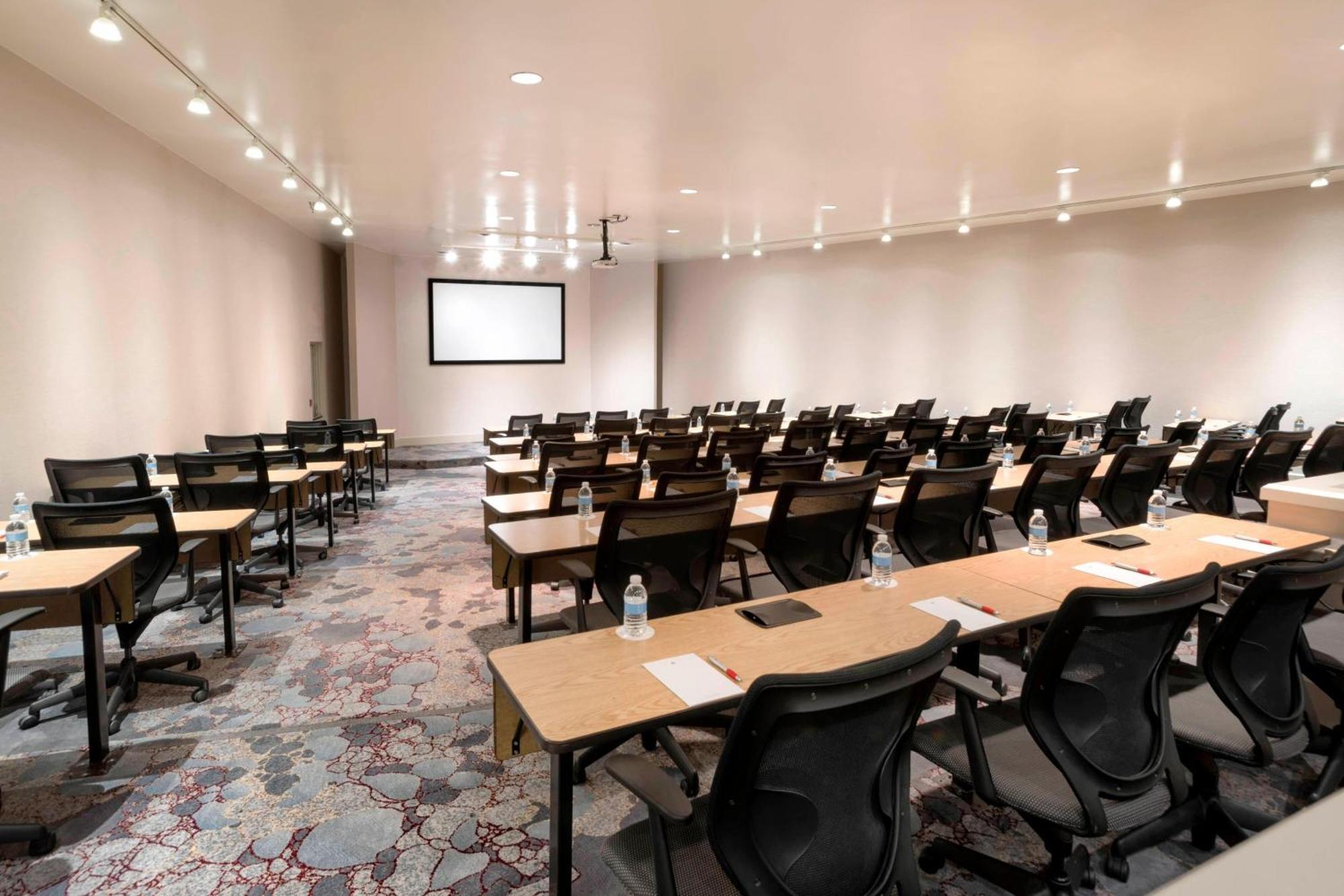 Atlanta Marriott Northeast/Emory Area Hotel Ngoại thất bức ảnh