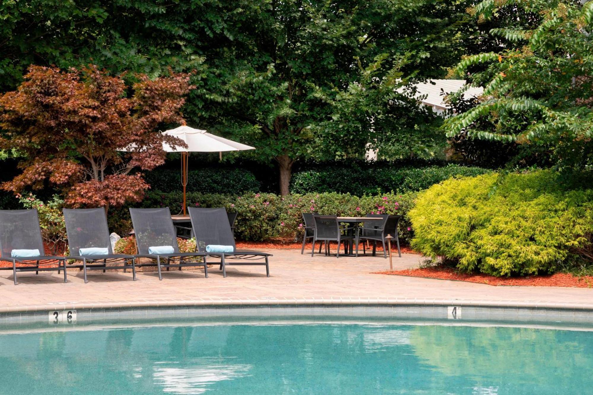 Atlanta Marriott Northeast/Emory Area Hotel Ngoại thất bức ảnh